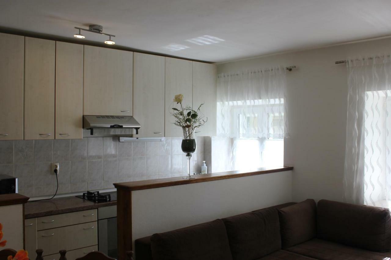 Apartman Tafra Omiš Exterior foto